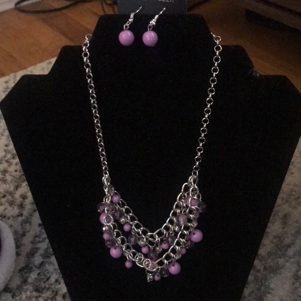 Free paparazzi jewelry with any Purchase